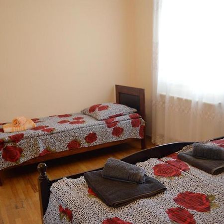 Alex'S Cosy Guesthouse Tbilisi Exterior foto