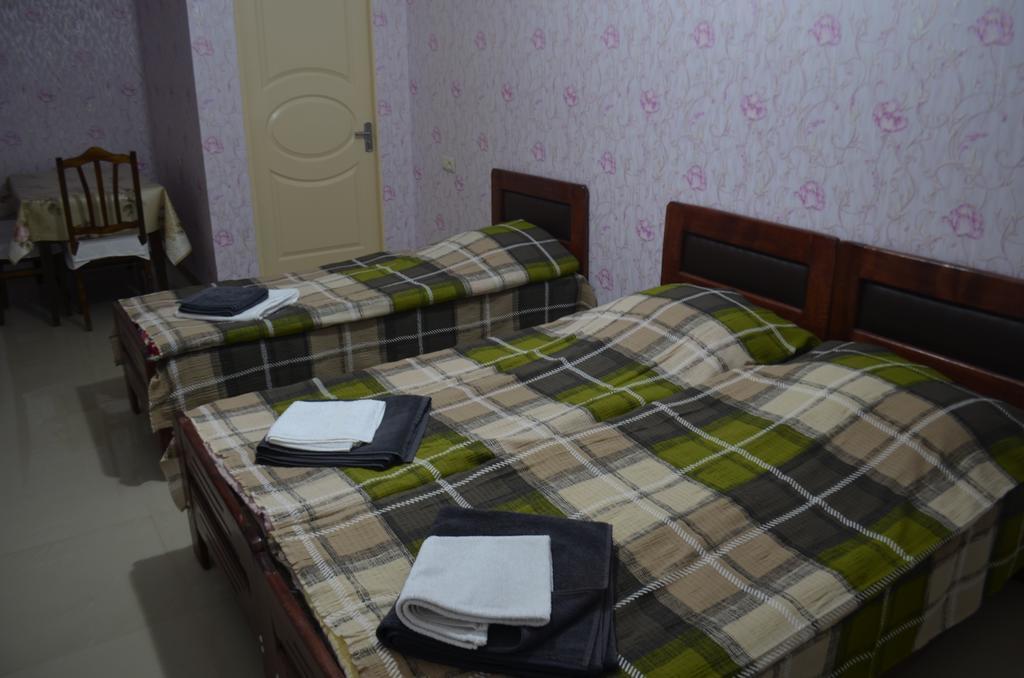 Alex'S Cosy Guesthouse Tbilisi Quarto foto