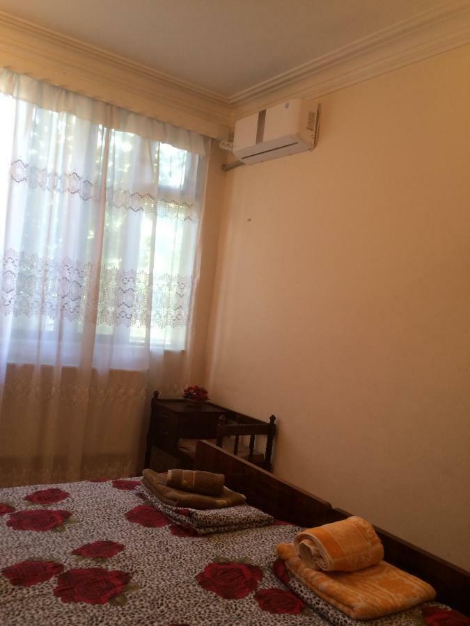 Alex'S Cosy Guesthouse Tbilisi Exterior foto
