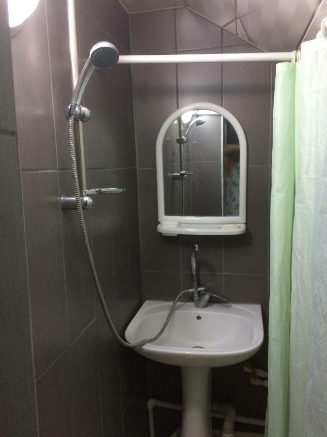 Alex'S Cosy Guesthouse Tbilisi Exterior foto